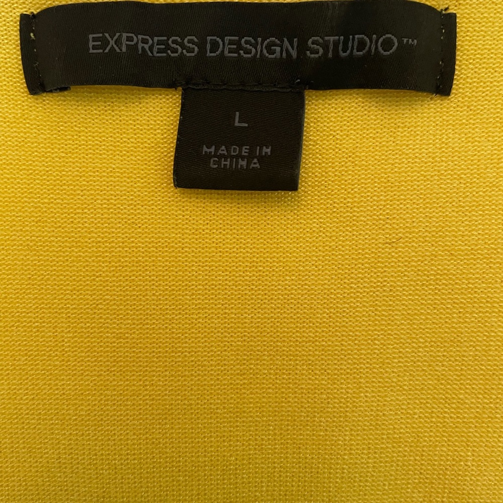 Yellow wrap top! - Picture 3 of 4